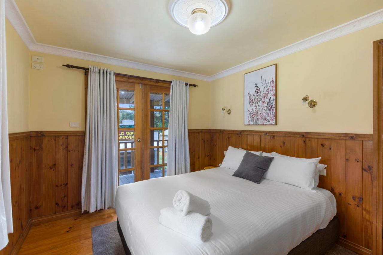Wairo 3* Tabourie Lake