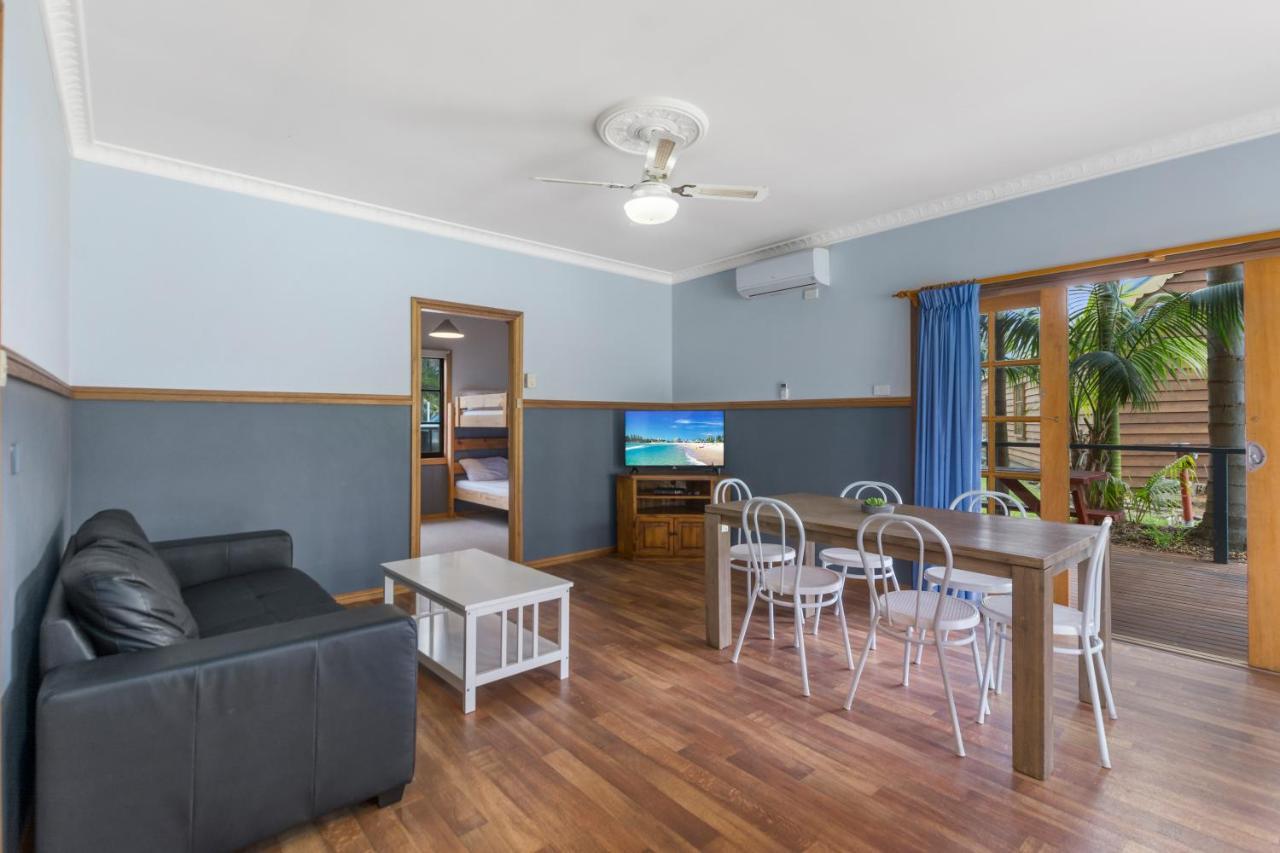 Wairo 3* Tabourie Lake